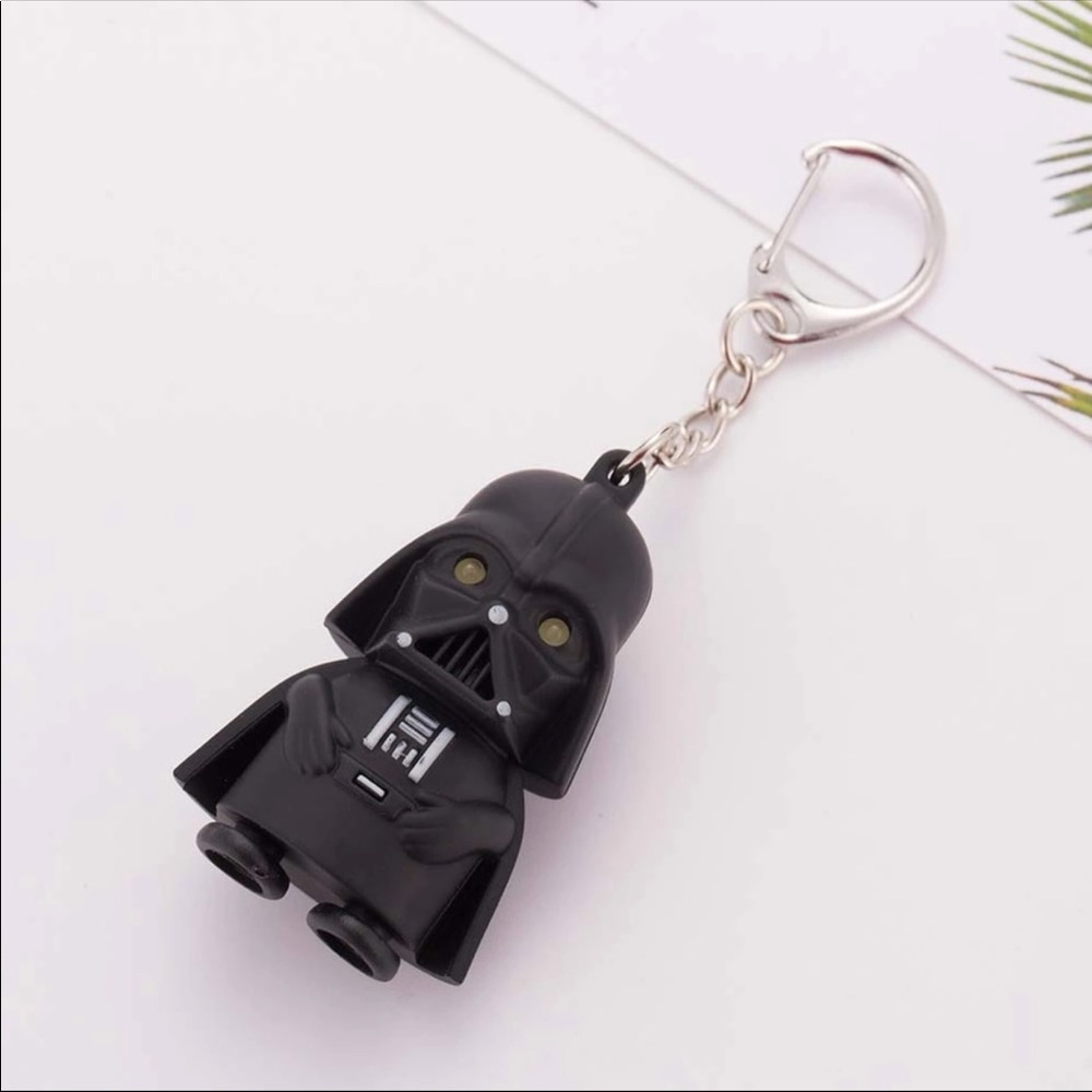 Brand New Darth Vader StarWars White Eye KeyChain - Picture 2 of 8